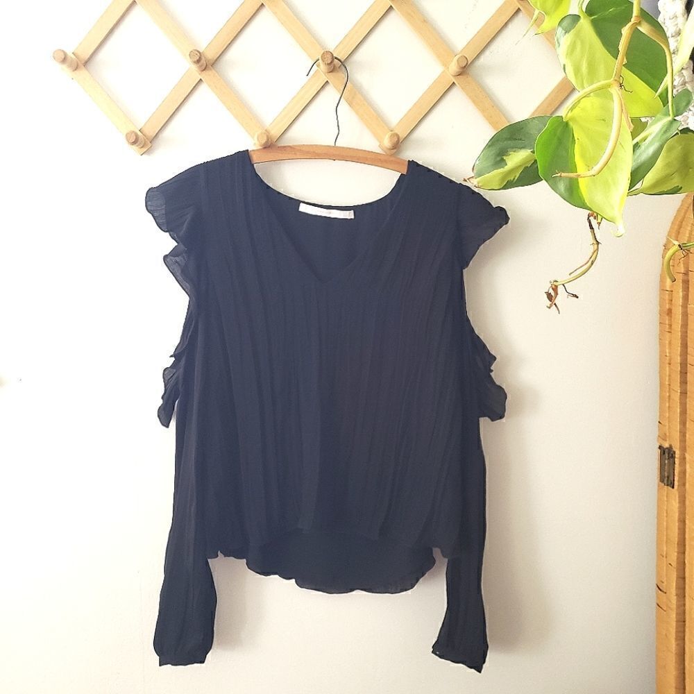FINAL SALE Zara Trafaluc Collection Cold Shoulder Black Top S